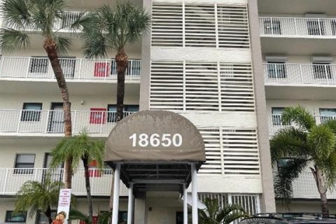 Condominio en Indian Shores, Florida, 1 dormitorio № 2423812