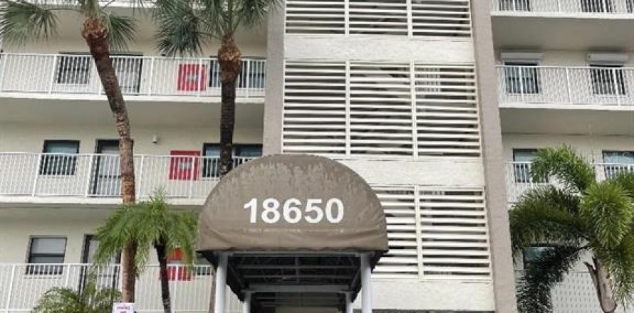 Condominio en Indian Shores, Florida, 1 dormitorio  № 2423812