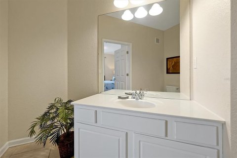 Condo in Orlando, Florida, 3 bedrooms  № 1640489 - photo 18