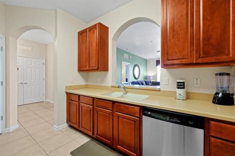 Condo in Orlando, Florida, 3 bedrooms  № 1640489 - photo 11