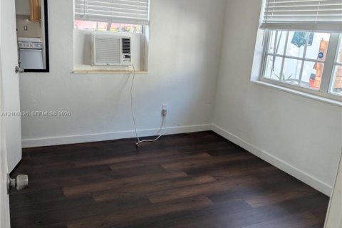 Copropriété à louer à Miami Beach, Floride: 1 chambre, 53.42 m2 № 2428238 - photo 8