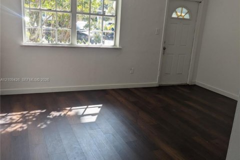 Copropriété à louer à Miami Beach, Floride: 1 chambre, 53.42 m2 № 2428238 - photo 9