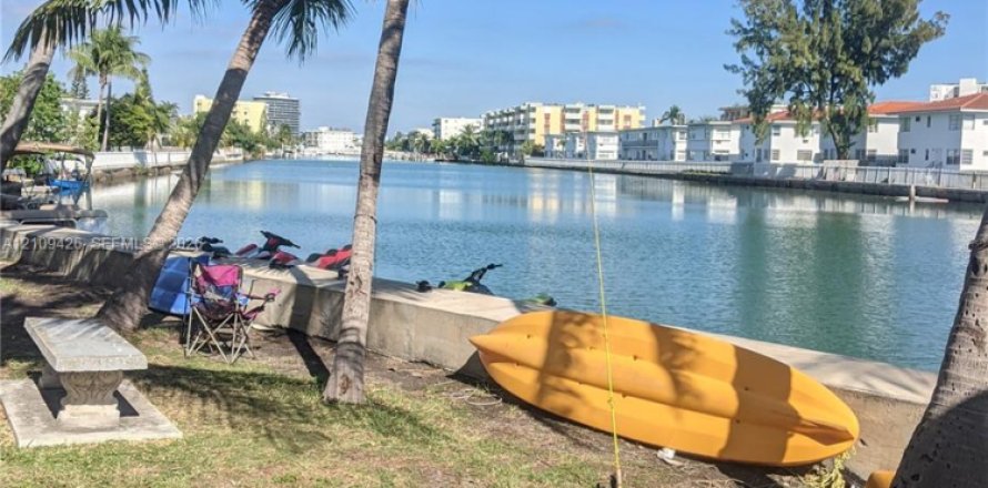 Condo à Miami Beach, Floride, 1 chambre № 2428238