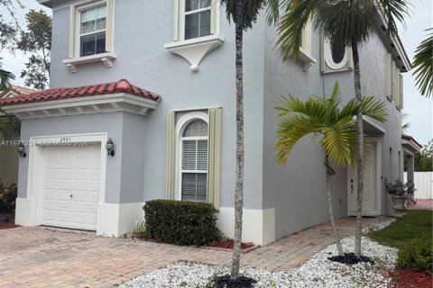 House in Homestead, Florida 5 bedrooms, 191.84 sq.m. № 2080501 - photo 5