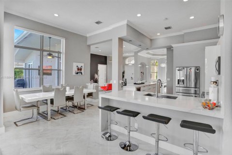 House in Weston, Florida 4 bedrooms, 250.19 sq.m. № 1930964 - photo 26