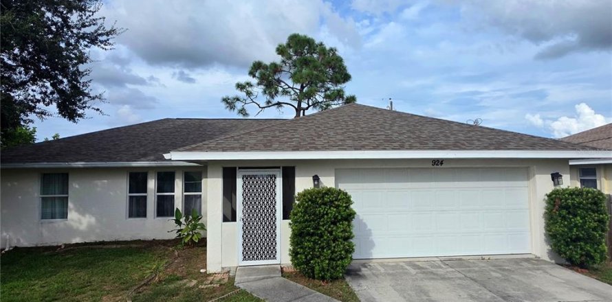 Villa ou maison à Venice, Floride 3 chambres, 151.34 m2 № 2403246
