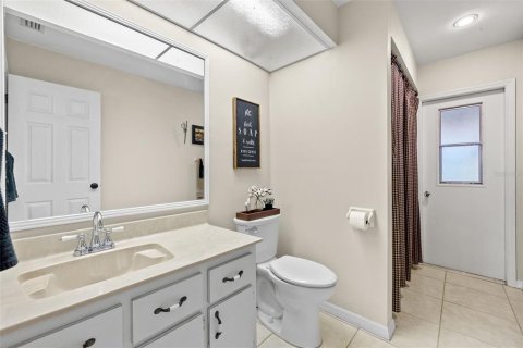 House in North Fort Myers, Florida 3 bedrooms, 144.93 sq.m. № 1649807 - photo 28
