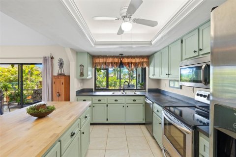 House in North Fort Myers, Florida 3 bedrooms, 144.93 sq.m. № 1649807 - photo 10