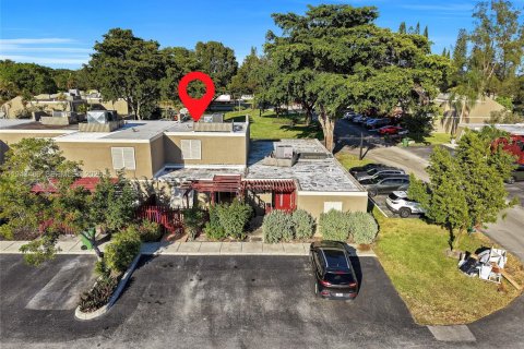 Townhouse in Pembroke Pines, Florida 2 bedrooms, 122.45 sq.m. № 2000321 - photo 29