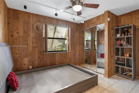 Townhouse in Pembroke Pines, Florida 2 bedrooms, 122.45 sq.m. № 2000321 - photo 22