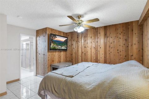 Townhouse in Pembroke Pines, Florida 2 bedrooms, 122.45 sq.m. № 2000321 - photo 24