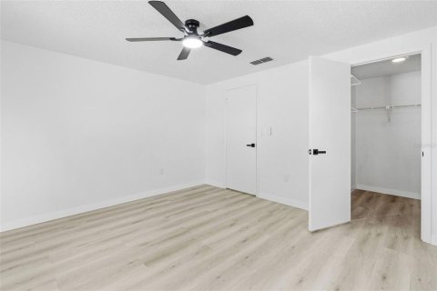 Casa en venta en Port Richey, Florida, 3 dormitorios, 145.21 m2 № 2383808 - foto 25