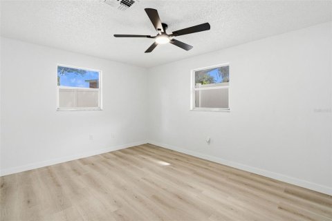 Casa en venta en Port Richey, Florida, 3 dormitorios, 145.21 m2 № 2383808 - foto 16