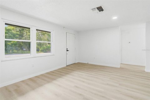 Casa en venta en Port Richey, Florida, 3 dormitorios, 145.21 m2 № 2383808 - foto 5