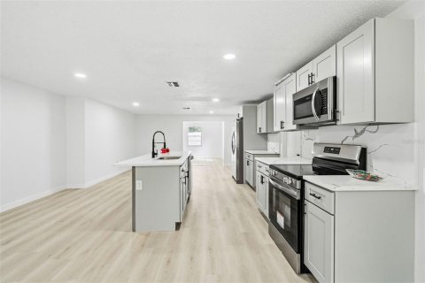 Casa en venta en Port Richey, Florida, 3 dormitorios, 145.21 m2 № 2383808 - foto 7