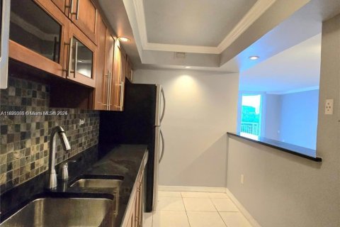 Copropriété à louer à Aventura, Floride: 2 chambres, 116.22 m2 № 1946709 - photo 4