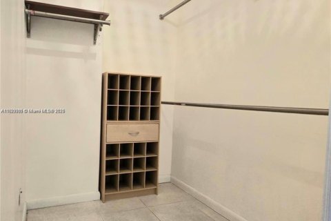 Copropriété à louer à Aventura, Floride: 2 chambres, 116.22 m2 № 1946709 - photo 21
