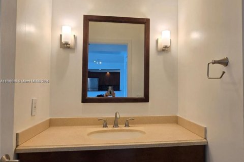 Copropriété à louer à Aventura, Floride: 2 chambres, 116.22 m2 № 1946709 - photo 12