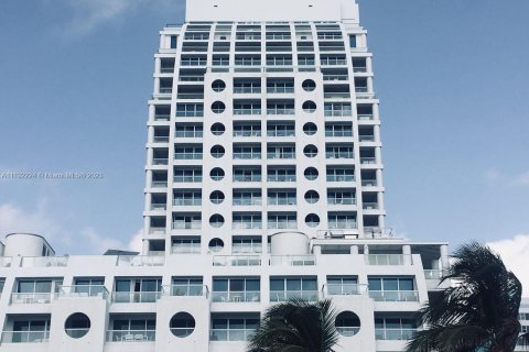Condo in Fort Lauderdale, Florida  № 1811177 - photo 13