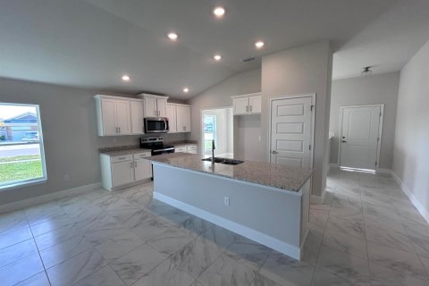 Villa ou maison à vendre à St. Lucie, Floride: 3 chambres, 165.37 m2 № 2086195 - photo 5