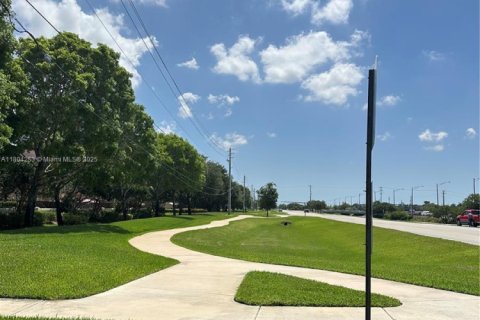 Adosado en venta en Davie, Florida, 3 dormitorios, 192.31 m2 № 1727841 - foto 23