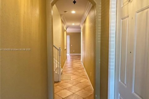 Adosado en venta en Davie, Florida, 3 dormitorios, 192.31 m2 № 1727841 - foto 5