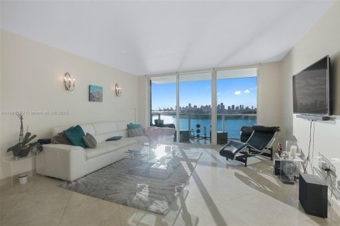 Copropriété à louer à Miami Beach, Floride: 3 chambres, 127.46 m2 № 1944654 - photo 2