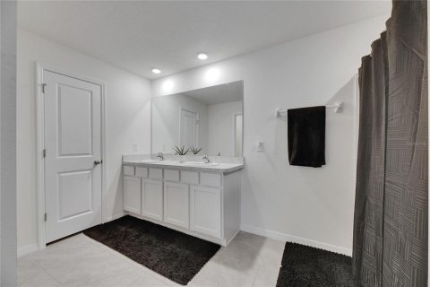 House in Dade City, Florida 4 bedrooms, 214.14 sq.m. № 1628806 - photo 29