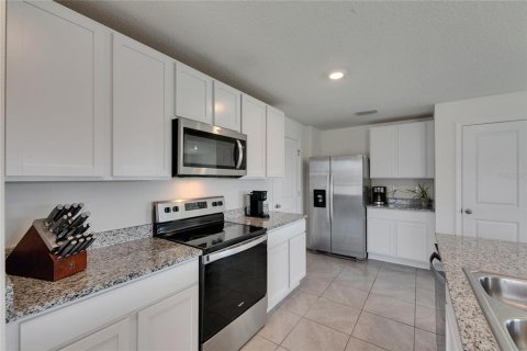 House in Dade City, Florida 4 bedrooms, 214.14 sq.m. № 1628806 - photo 12