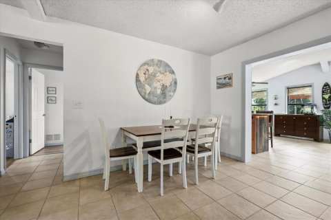 House in Port Orange, Florida 3 bedrooms, 167.04 sq.m. № 1777097 - photo 14