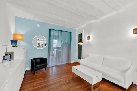 Condominio en venta en Miami Beach, Florida, 1 dormitorio, 43.66 m2 № 1709806 - foto 4