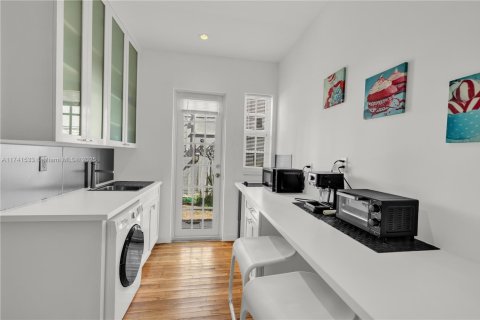 Condominio en venta en Miami Beach, Florida, 1 dormitorio, 43.66 m2 № 1709806 - foto 5