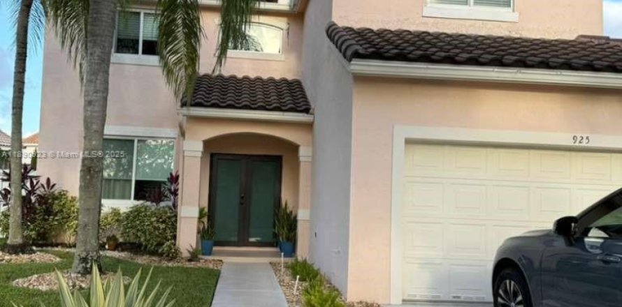 Casa en Weston, Florida 4 dormitorios, 198.16 m2 № 1944728