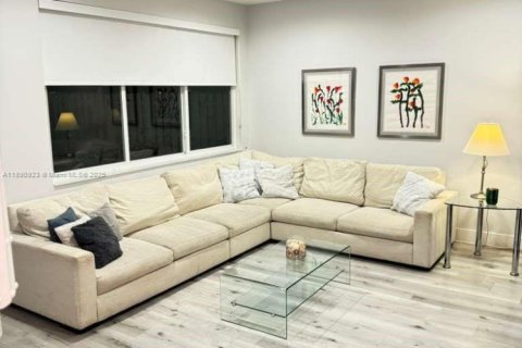 Casa en alquiler en Weston, Florida, 4 dormitorios, 198.16 m2 № 1944728 - foto 8