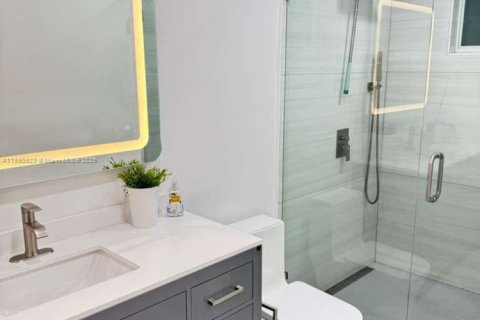 Casa en alquiler en Weston, Florida, 4 dormitorios, 198.16 m2 № 1944728 - foto 11