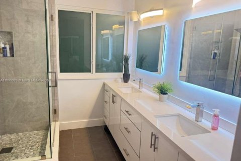 Casa en alquiler en Weston, Florida, 4 dormitorios, 198.16 m2 № 1944728 - foto 9