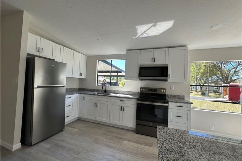 Appartement à louer à Dunnellon, Floride: 3 chambres, 140.47 m2 № 1808780 - photo 13