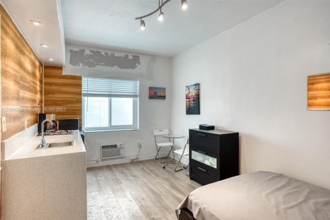 Copropriété à vendre à Miami Beach, Floride: 18.58 m2 № 1920305 - photo 2