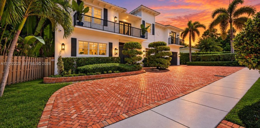 Villa ou maison à Fort Lauderdale, Floride 5 chambres, 418.34 m2 № 2418273