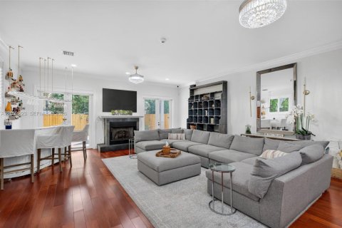 Villa ou maison à vendre à Fort Lauderdale, Floride: 5 chambres, 418.34 m2 № 2418273 - photo 5