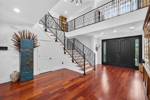Villa ou maison à vendre à Fort Lauderdale, Floride: 5 chambres, 418.34 m2 № 2418273 - photo 2