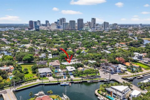 Villa ou maison à vendre à Fort Lauderdale, Floride: 5 chambres, 418.34 m2 № 2418273 - photo 10