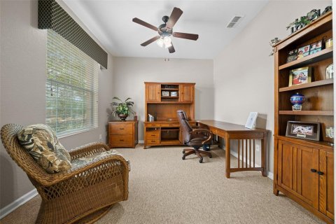 House in Ocala, Florida 3 bedrooms, 197.14 sq.m. № 1612648 - photo 9