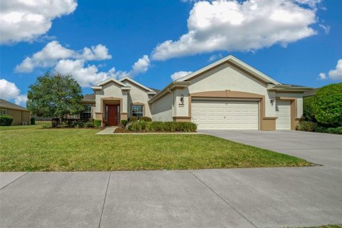 House in Ocala, Florida 3 bedrooms, 197.14 sq.m. № 1612648 - photo 3