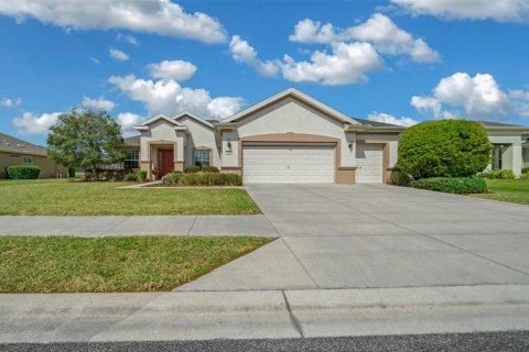 House in Ocala, Florida 3 bedrooms, 197.14 sq.m. № 1612648 - photo 1