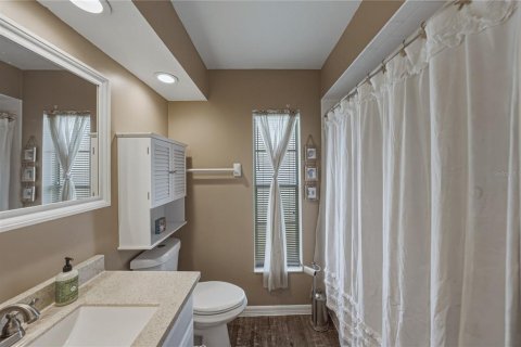 House in Weeki Wachee, Florida 3 bedrooms, 159.42 sq.m. № 2203783 - photo 28