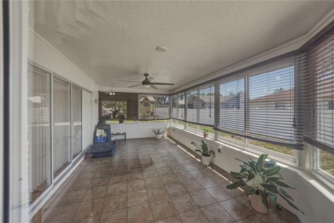 House in Weeki Wachee, Florida 3 bedrooms, 159.42 sq.m. № 2203783 - photo 22