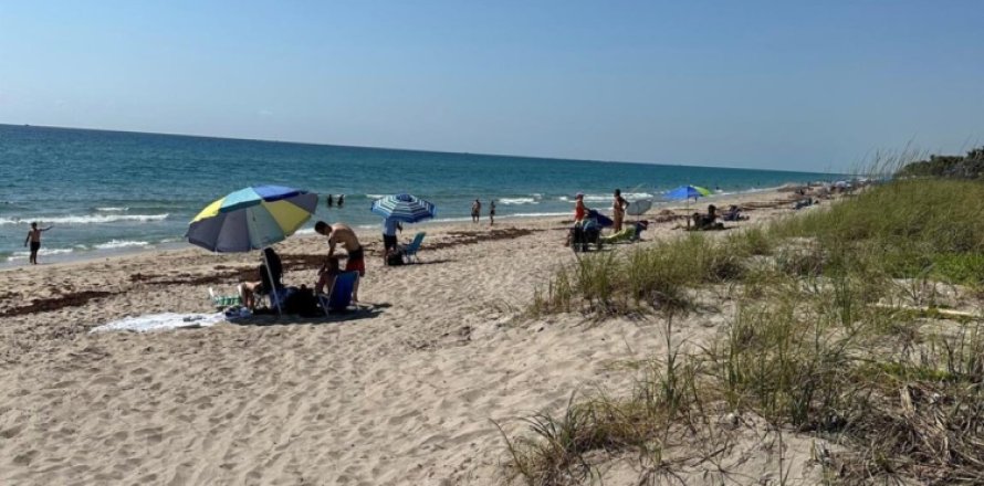 Condo in Ocean Ridge, Florida, 2 bedrooms № 1145881