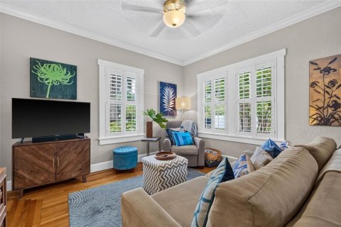 Villa ou maison à vendre à Saint Petersburg, Floride: 3 chambres, 220.74 m2 № 2149878 - photo 8