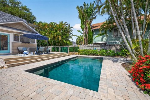Villa ou maison à vendre à Saint Petersburg, Floride: 3 chambres, 220.74 m2 № 2149878 - photo 30